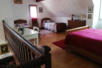 Chambre d’hôte pour 6 personnes, avec jardin à Chaveignes