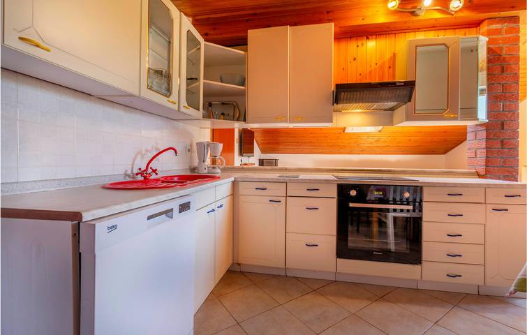 Apartamento de férias inteiro, Apartamento de férias para 6 pessoas com terraço in Divača, Coastal Karst