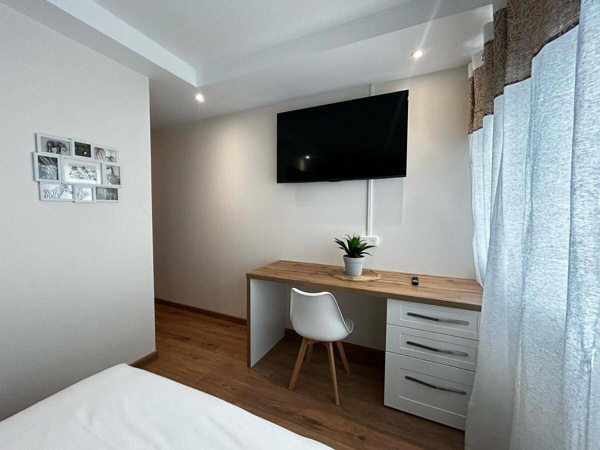Appartement entier, One-Bedroom Apartment in Panazol, Région de Limoges