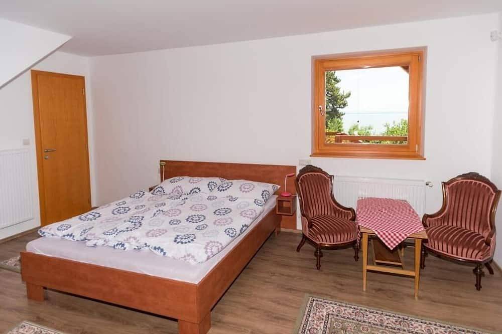 Soós Villa Balaton with Jacuzzi in Balatongyörök, Balaton Hochland Nationalpark