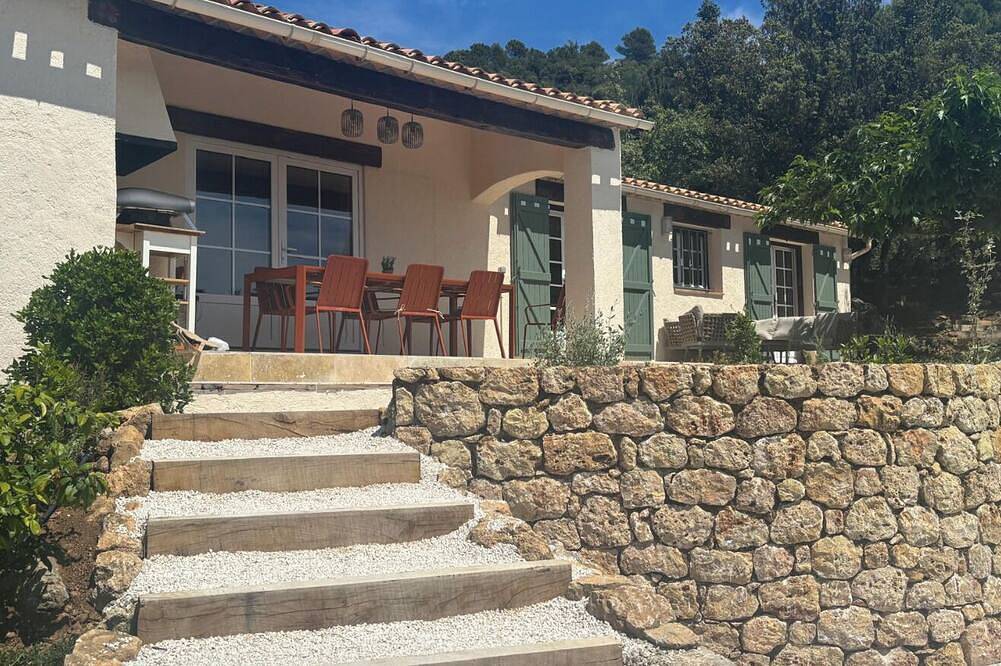 Le Joyau, a gem with magnificent views in Tourtour, Draguignan Region