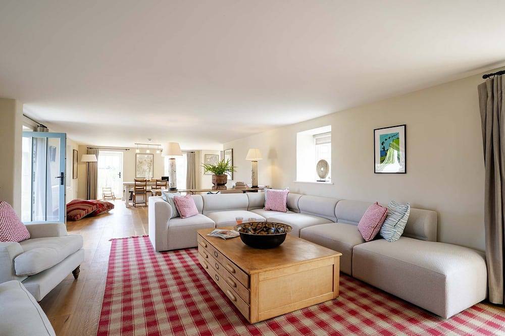 Barn conversion, Sleeps 6, Dog friendly in Truro, Cornualles