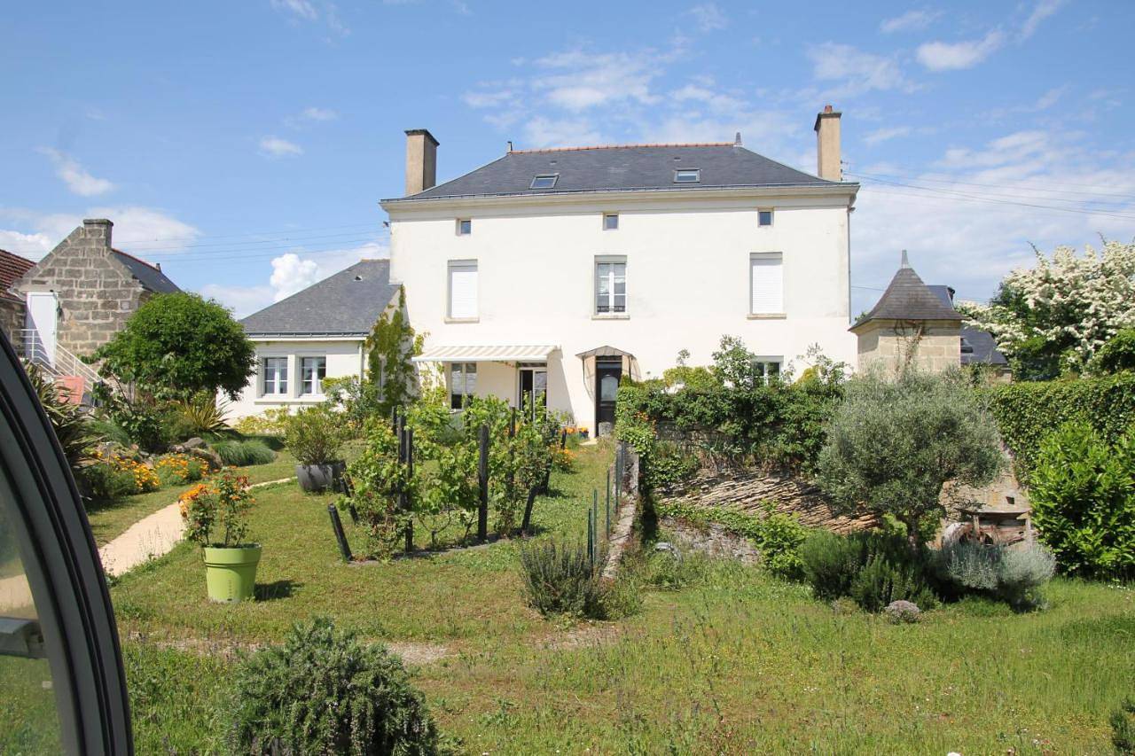 Doué's Mansion in Doué-la-Fontaine, Vallée de la Loire