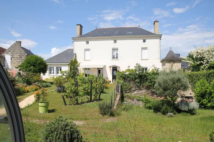 Chambre d’hôte pour 3 personnes, avec jacuzzi et jardin ainsi que terrasse et piscine à Doué-la-Fontaine - 2
