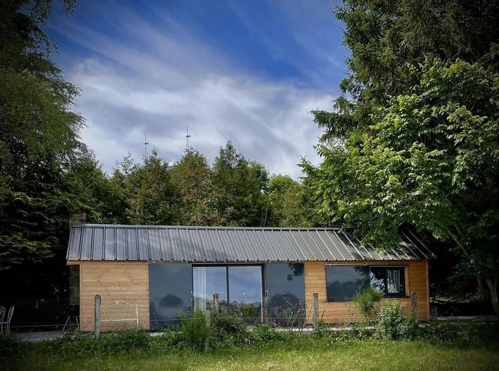 Chalet pour 2 personnes, avec terrasse ainsi que jacuzzi et sauna dans le Puy-de-Dôme - 2