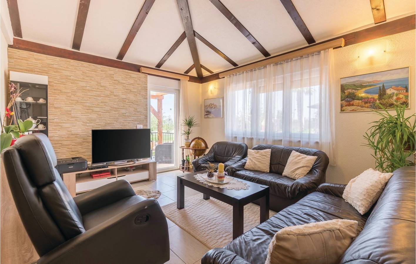 Geräumige 2-Zimmer-Wohnung mit Pool und Terrasse in Küstennähe in Umag und Umgebung