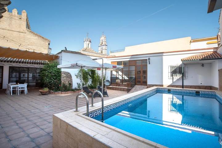 Ferienhaus für 9 Personen, mit Pool und Garten sowie Ausblick, mit Haustier - 1