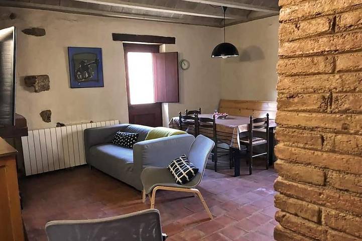 Gîte pour 5 personnes, avec jardin et balcon à Pardines - 4
