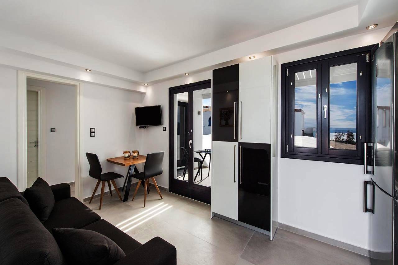 Appartement entier, One-Bedroom Apartment outdoor Tub in Oia, Santorin