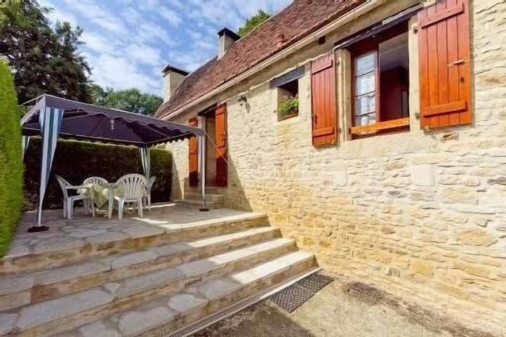 Location de vacances pour 6 personnes, avec jardin et terrasse, animaux acceptés à Fanlac