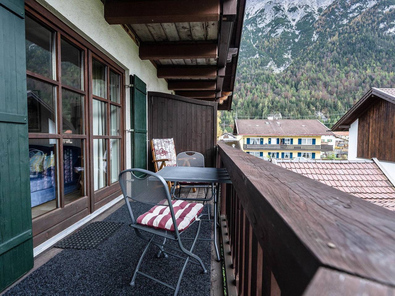 Ganze Ferienwohnung, Schmidt, Ferienwohnung - Ferienwohnung/1 Schlafraum/Bad und Wc in Mittenwald, Bayerische Alpen