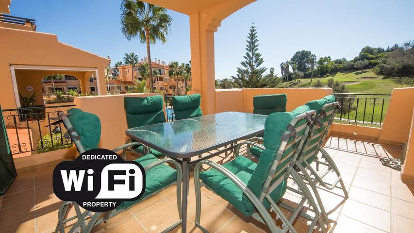 Appartement de vacances pour 4 personnes, avec balcon ainsi que piscine et vue - 1