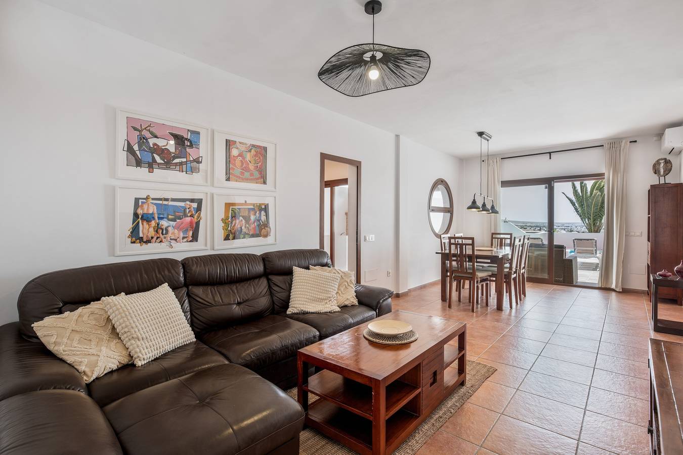 Casa de vacaciones 'Bay View Villa' con piscina privada, terraza privada y Wi-Fi in Playa Blanca, Yaiza