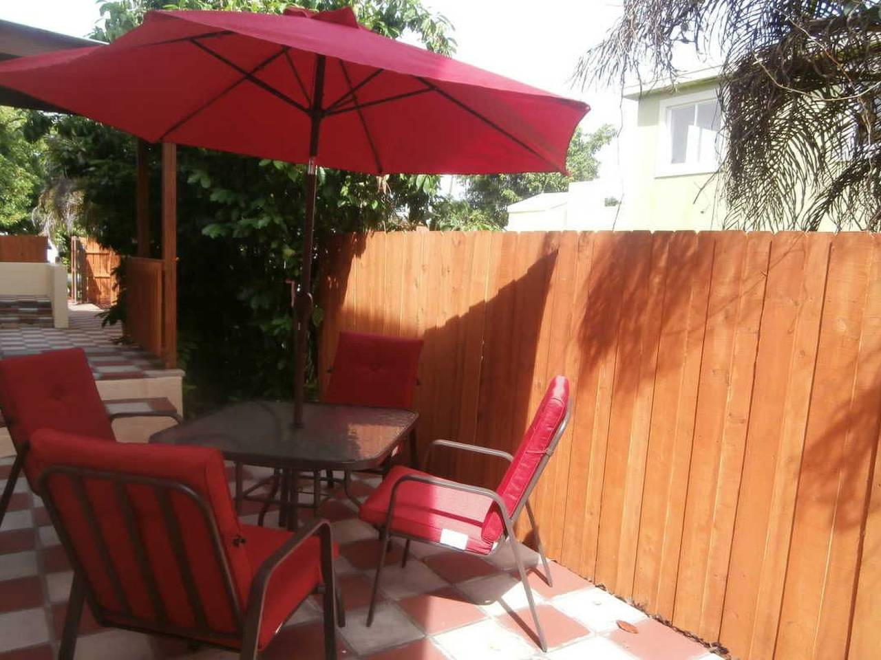 Apartamento entero, Wohnung mit Terrasse in Florida