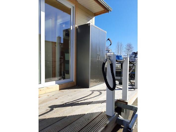 Hausboot für 3 Personen, mit Terrasse, mit Haustier in Mecklenburgische Seenplatte - 2