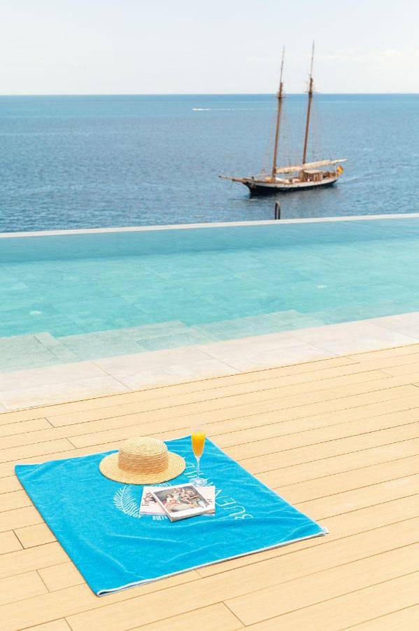 Serenity by Buenavilla in Puerto Calero, Yaiza