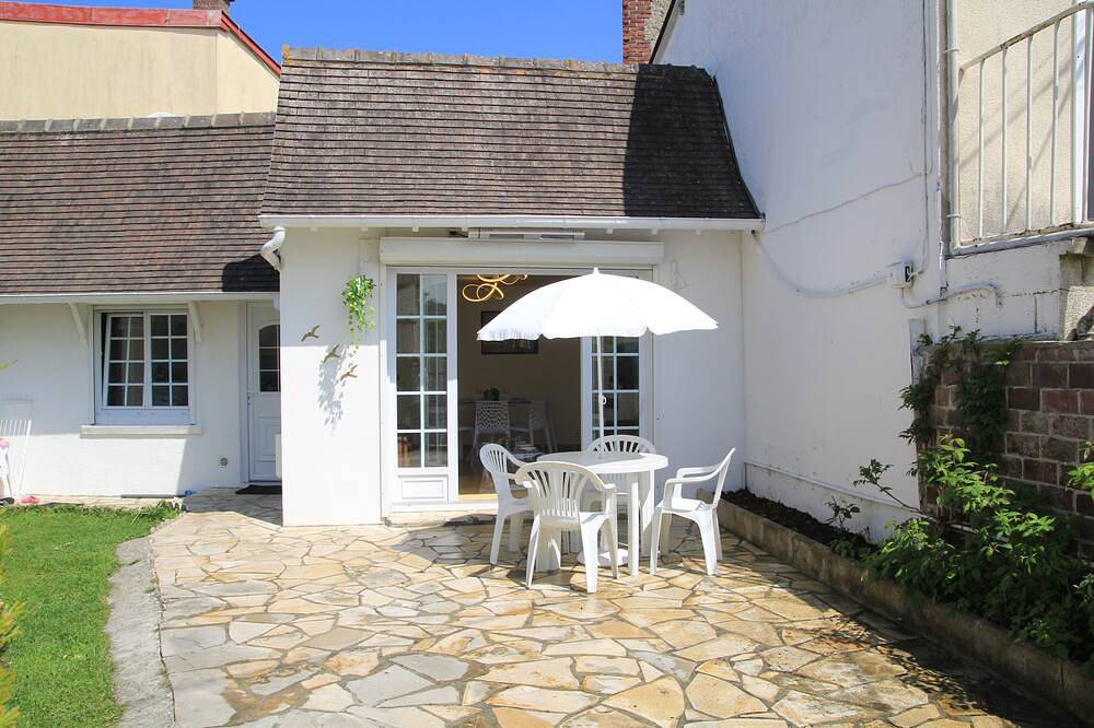 Relax Home in the center with private garden! in Deauville, Lisieux und Umgebung
