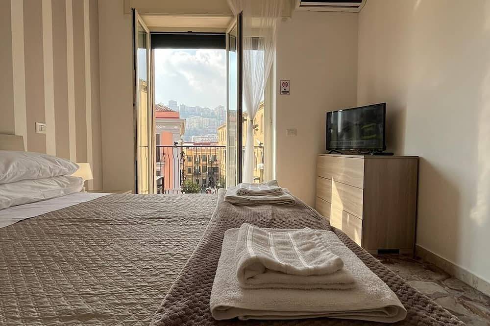 Ganze Wohnung, Panorama House da Tony - Casa panoramica confortevole al centro di Napoli in Neapel, Neapel Provinz