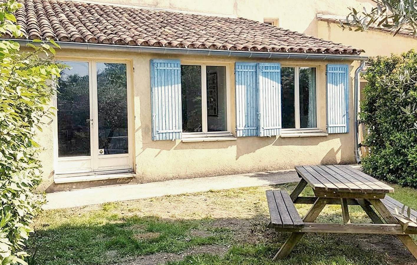 Rückzugsort mit Bergblick, Pool, Garten und WiFi in Malaucène, Parc naturel régional du Mont-Ventoux