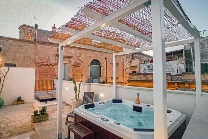 Appartamento per 4 persone, con idromassaggio e terrazza in Francavilla Fontana