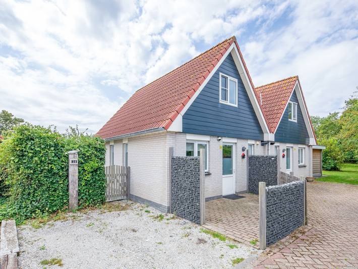 Vakantiehuis voor 2 personen, with Terras and Tuin as well as Sauna in Den Burg