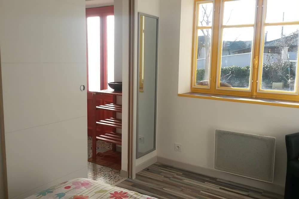Appartement entier, Studio rénové entre Mâconnais et Beaujolais in Cormoranche-sur-Saône, Région de Bourg-en-Bresse
