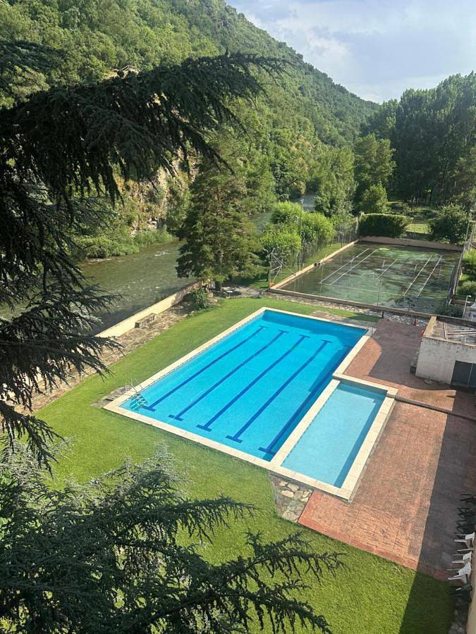 Apartamento de vacaciones para 7 personas, con jardín además de piscina y vistas - 1
