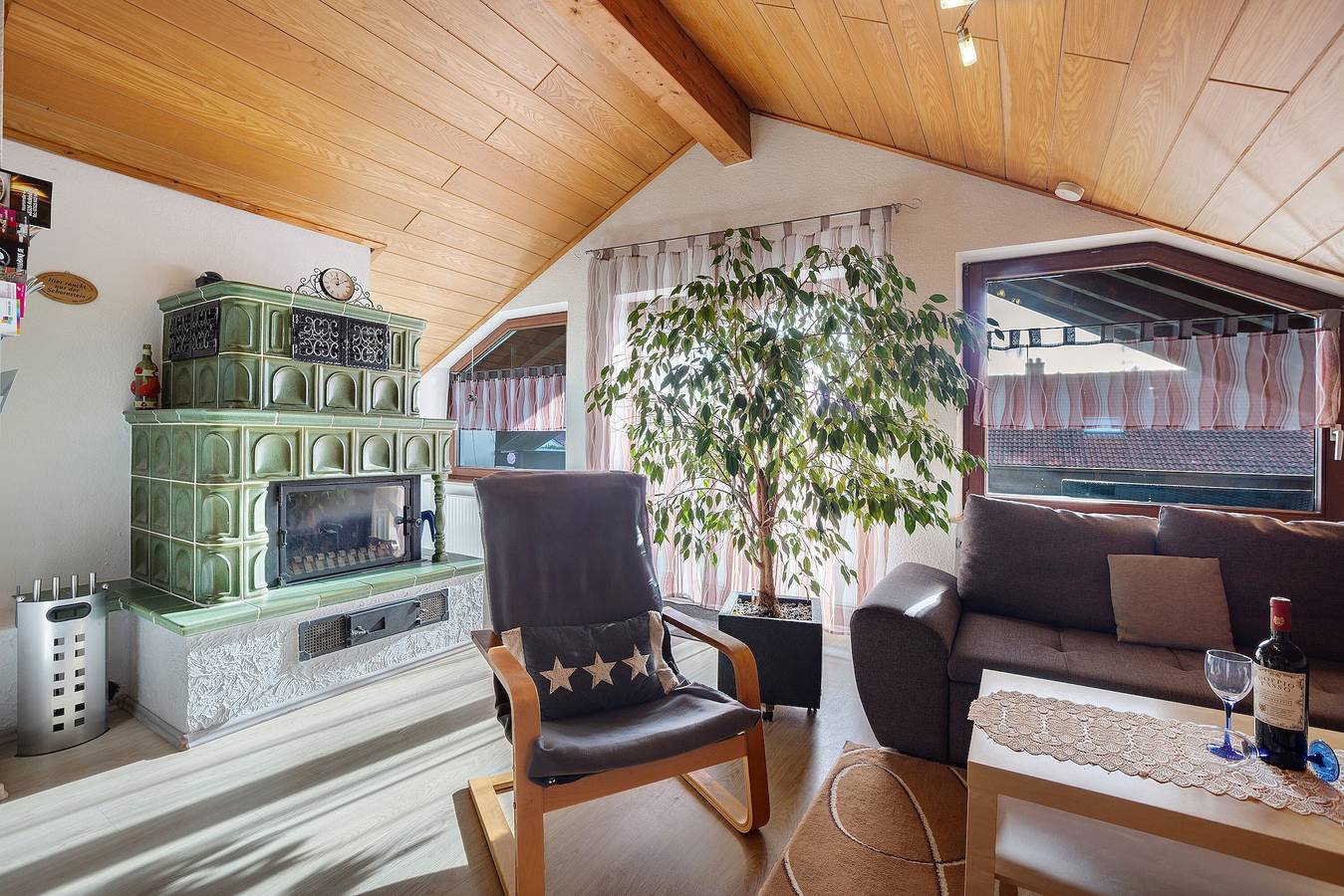 Ganze Wohnung, Ferienwohnung Tannhausen mit privatem Garten, Balkon und Wlan in Aulendorf, Region Bodensee-Oberschwaben