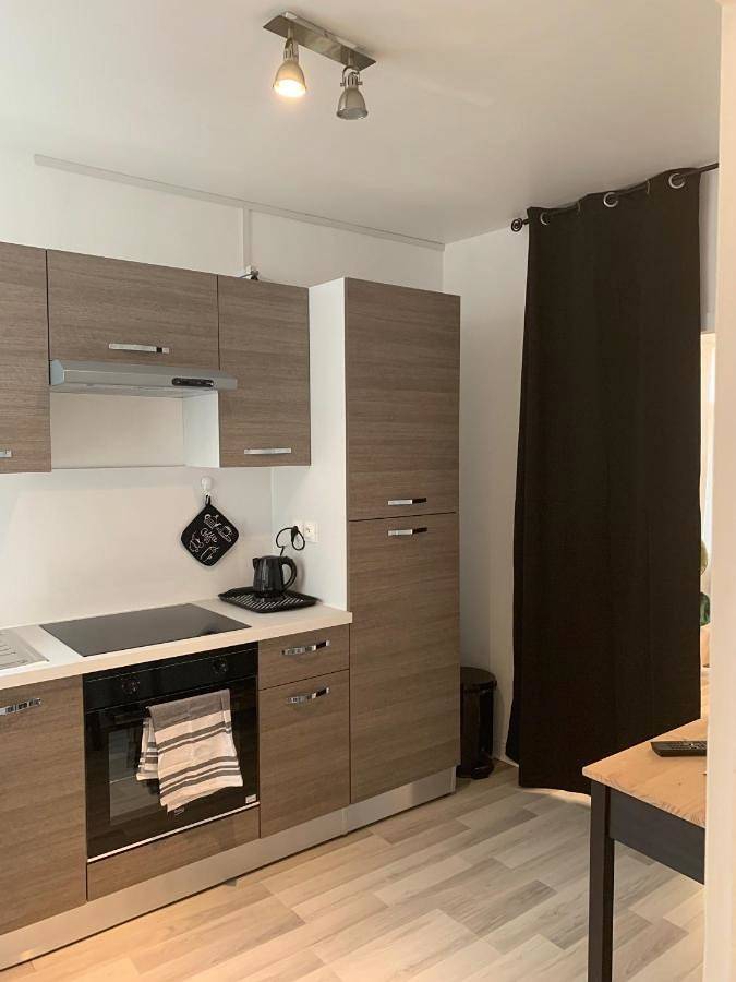 Appartement entier, One-Bedroom Apartment in Niort, Région de Niort