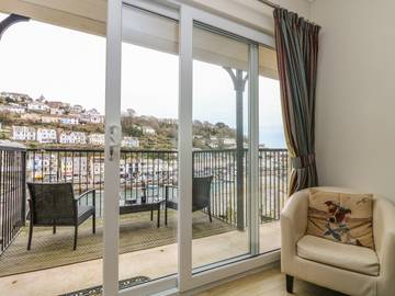 Holiday Home for 6 People in Looe, Cornwall, Photo 1