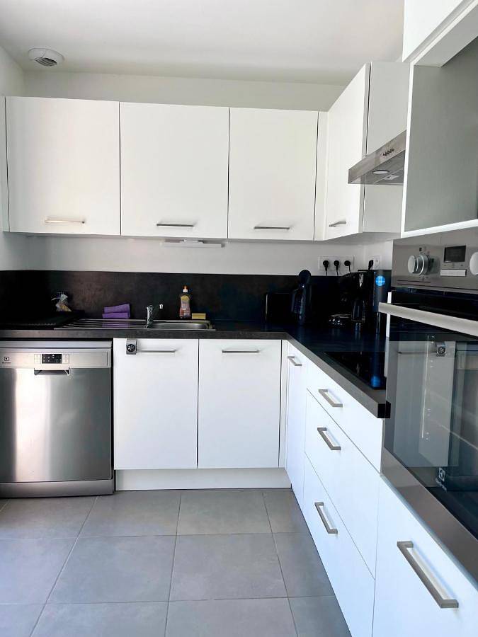 Location de vacances pour 8 personnes, avec jardin et vue dans Plage Longchamp - 3