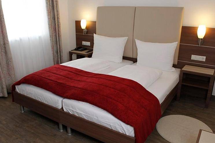 Hotel-Restaurant Pfälzer Hof in Edenkoben, Südliche Weinstraße