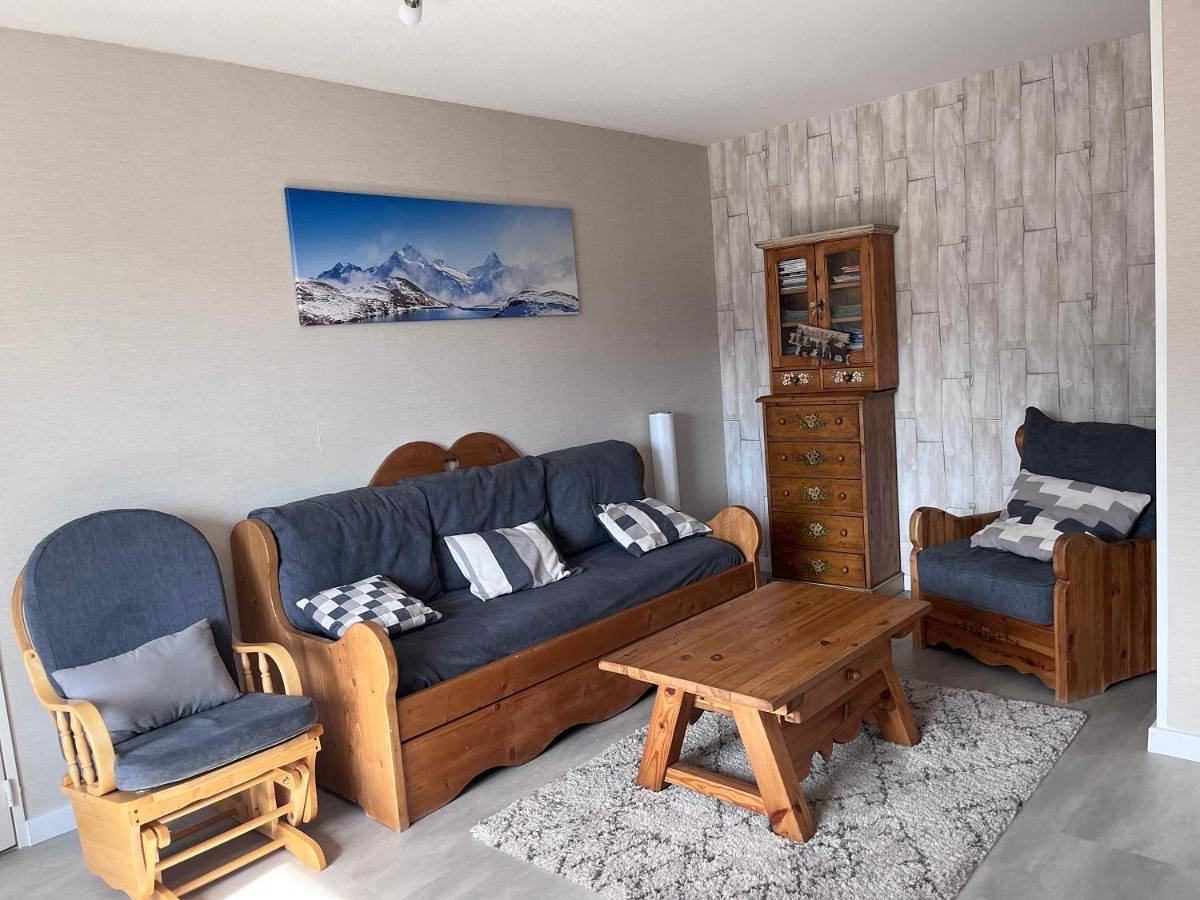 Appartement entier, Appartement Le Rochettois - Valgelon La Rochette - 25 mn station de ski Collet d'Allevard in Valgelon-La Rochette, Région de Chambéry