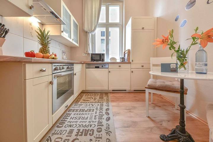 Ganze Wohnung, Villa Magdalena 03 - klassische Bäderarchitektur - sehr strandnah in Drei Kaiserbäder, Heringsdorf