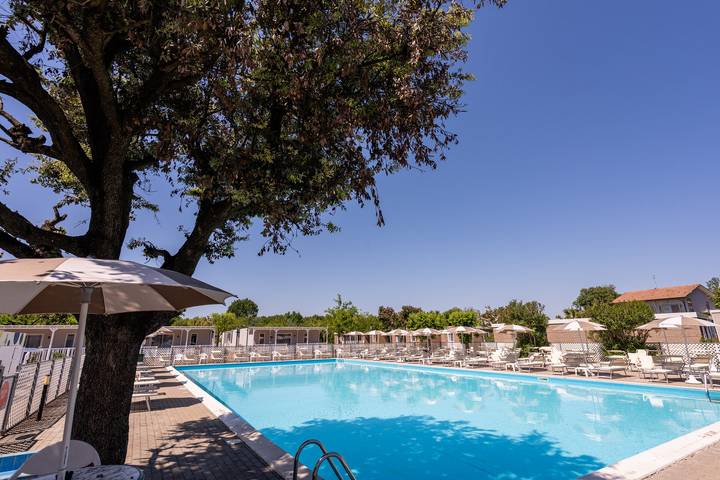 Casa vacanza per 5 persone, con Terrazza e Piscina per bambini nonché Piscina a Cervia