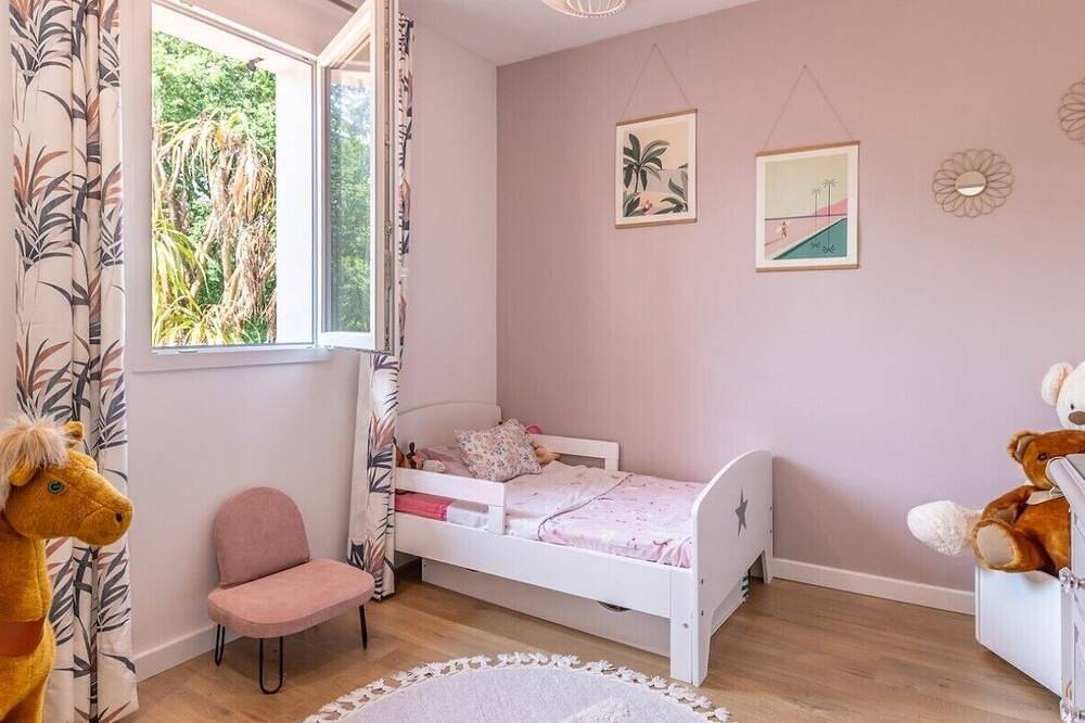 Belle Maison Moderne Piscine in Bassussarry, Bayonne region