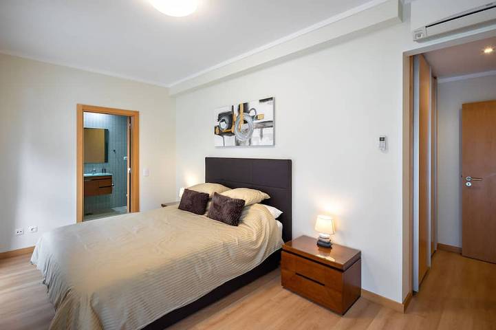 Ganze Wohnung, Neu 2019 Jacaranda Apt. Frontline w / A / C, Heizung, Luxusausstattung. Lizenz 89195 / Al in Olhão, Parque Natural da Ria Formosa