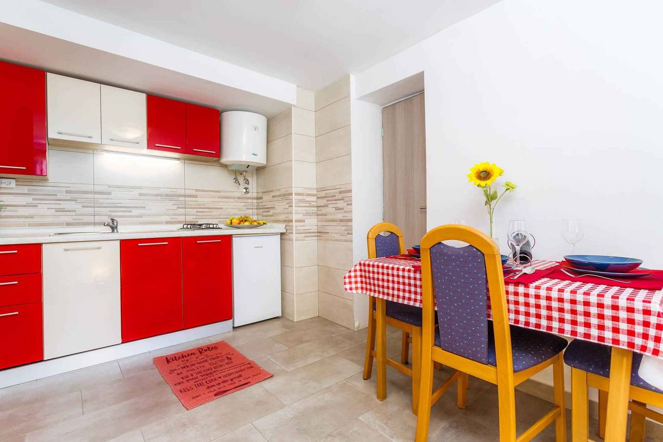 Estudio entero, Apartamento vacacional cerca del centro y de la playa  in Krk Ciudad, Krk (isla)