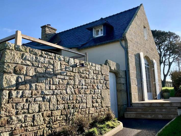 Location de vacances pour 6 personnes, avec jacuzzi ainsi que jardin et sauna à Plonévez-Porzay - 3