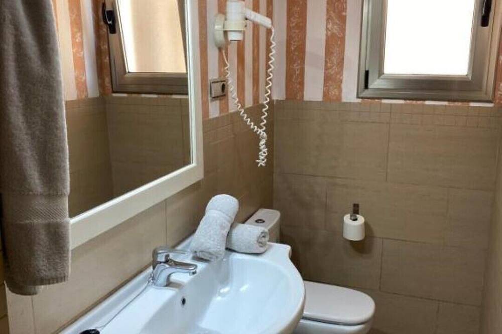 Ganze Wohnung, Oasis Sol Apartments - Apartment with Sea View in Playa de Maspalomas, San Bartolomé de Tirajana