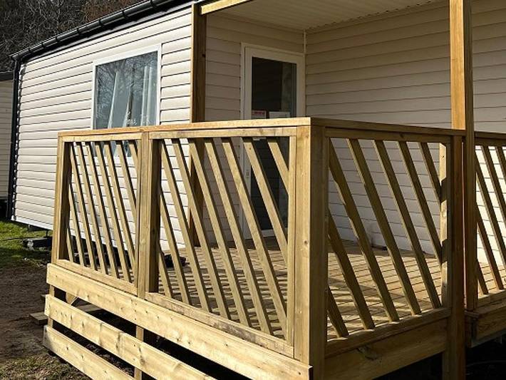 Flower Camping Le Rompval - Mobilheim 4 personen - 25m² Premium (2Sch-4Pers) davon Halbüberdachte Terrasse + Tv + Lv + Bbq in Bois de Cise, Mers-les-Bains
