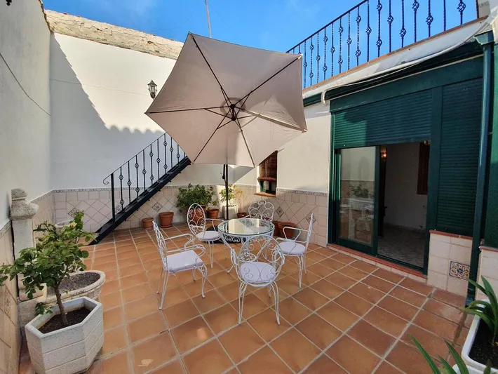 Casa de vacaciones para 16 personas, con terraza y vistas - 1