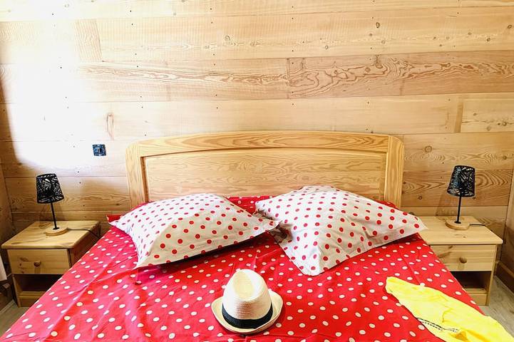 Gîte pour 4 personnes, avec terrasse à Saint-Jean-Saint-Nicolas - 2