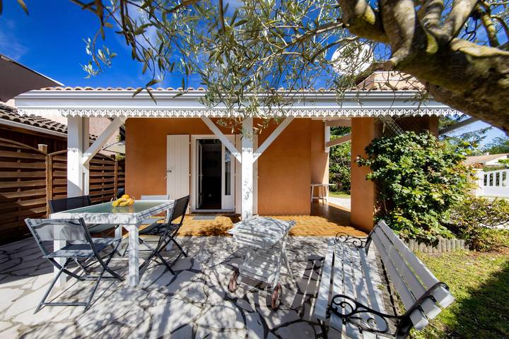 Ferienhaus für 6 Personen, mit Garten in Gironde - 2