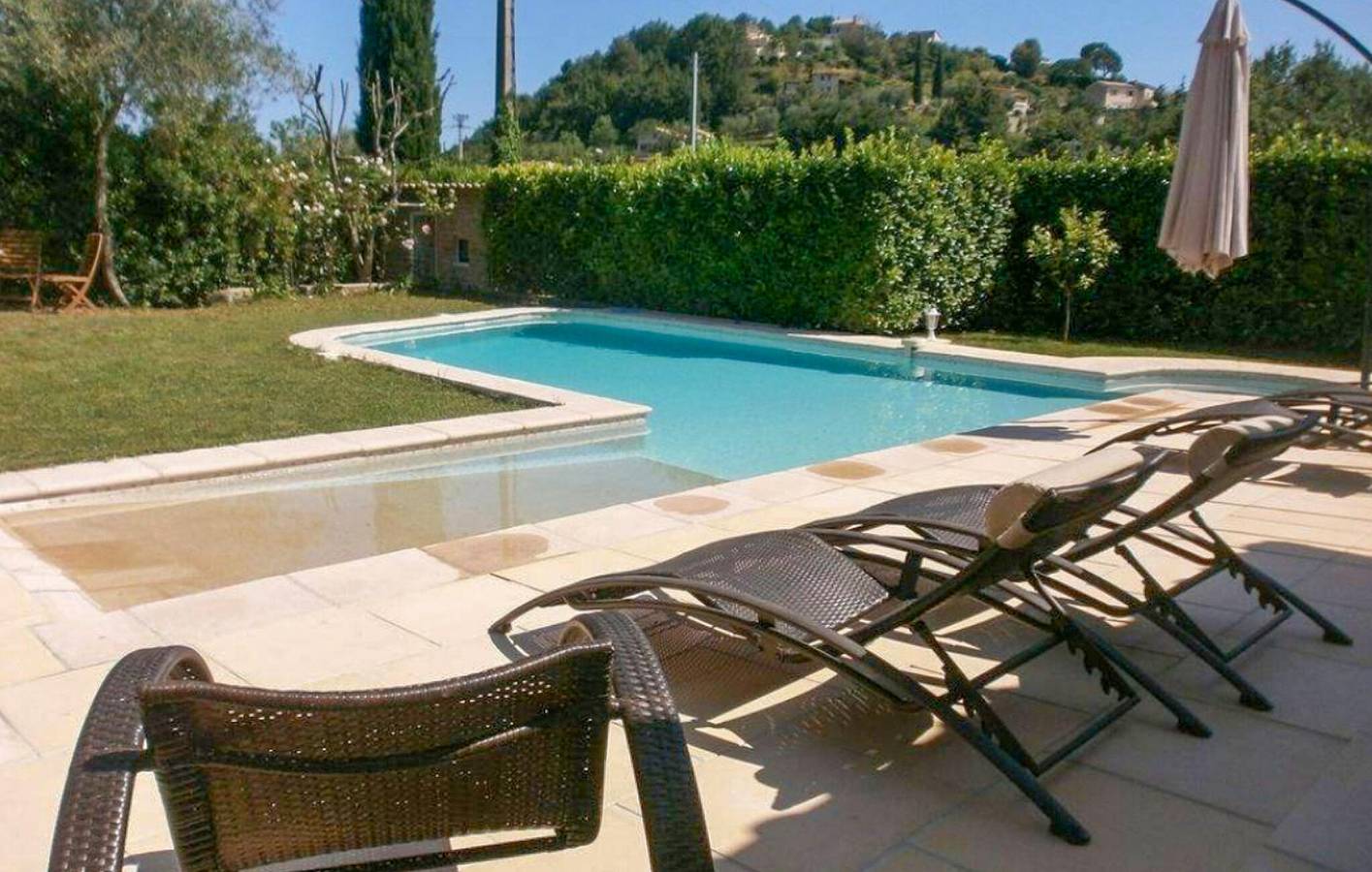 La Gaude Apartment: Pool, Terrasse, WLAN, Parkplatz, in der Nähe des Stadtzentrums in La Gaude, Cannes und Umgebung