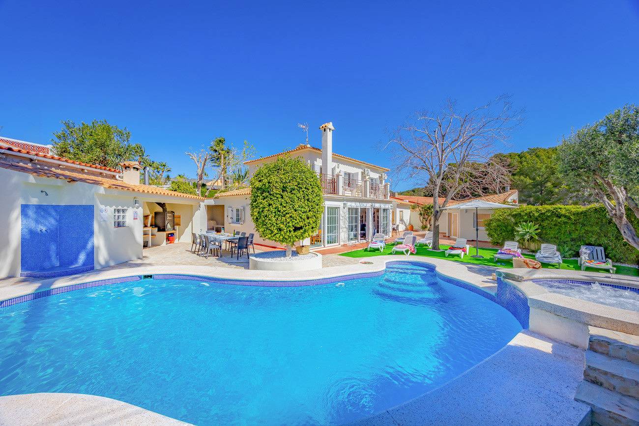 Villa Gracia - Plusholidays in Calpe, Costa Blanca