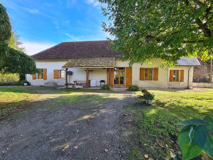Gîte pour 8 personnes, avec Jardin à Clion