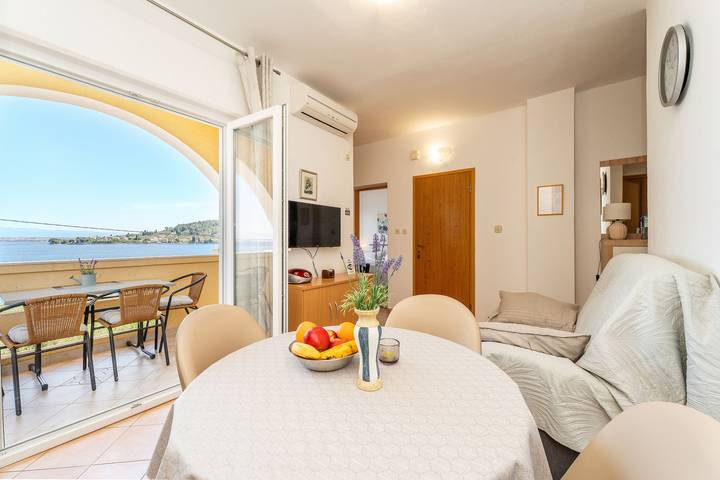 Appartement entier, Appartement en bord de mer et avec belle vue, 2 chambres, 4 personnes in Kali, Île d'Ugljan