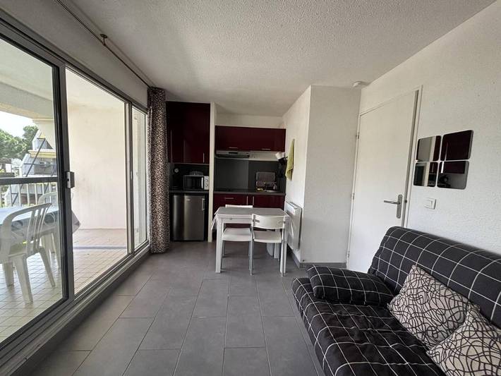 Gîte pour 4 personnes, avec piscine et terrasse dans Port Gregau - 3