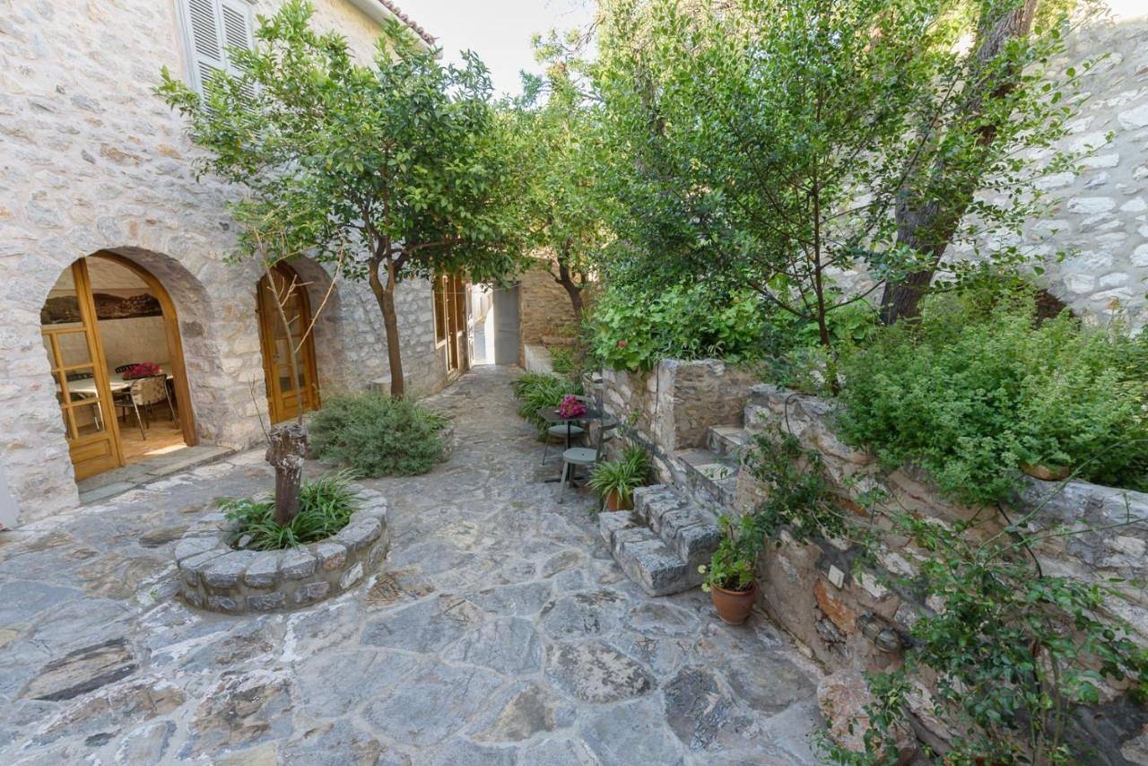 Appartement entier, Double Room with Mountain View in Hydra